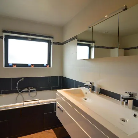 Quaint In With Jacuzzi Villa Jalhay