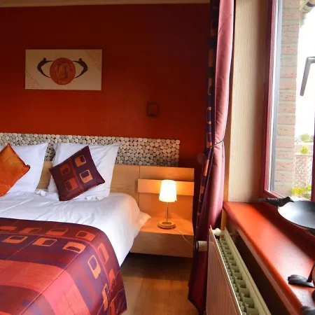 Quaint In With Jacuzzi Jalhay