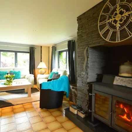 Quaint In With Jacuzzi Villa *