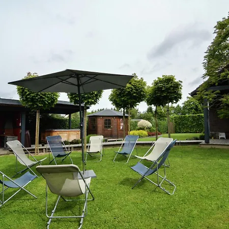 Quaint In With Jacuzzi Villa *